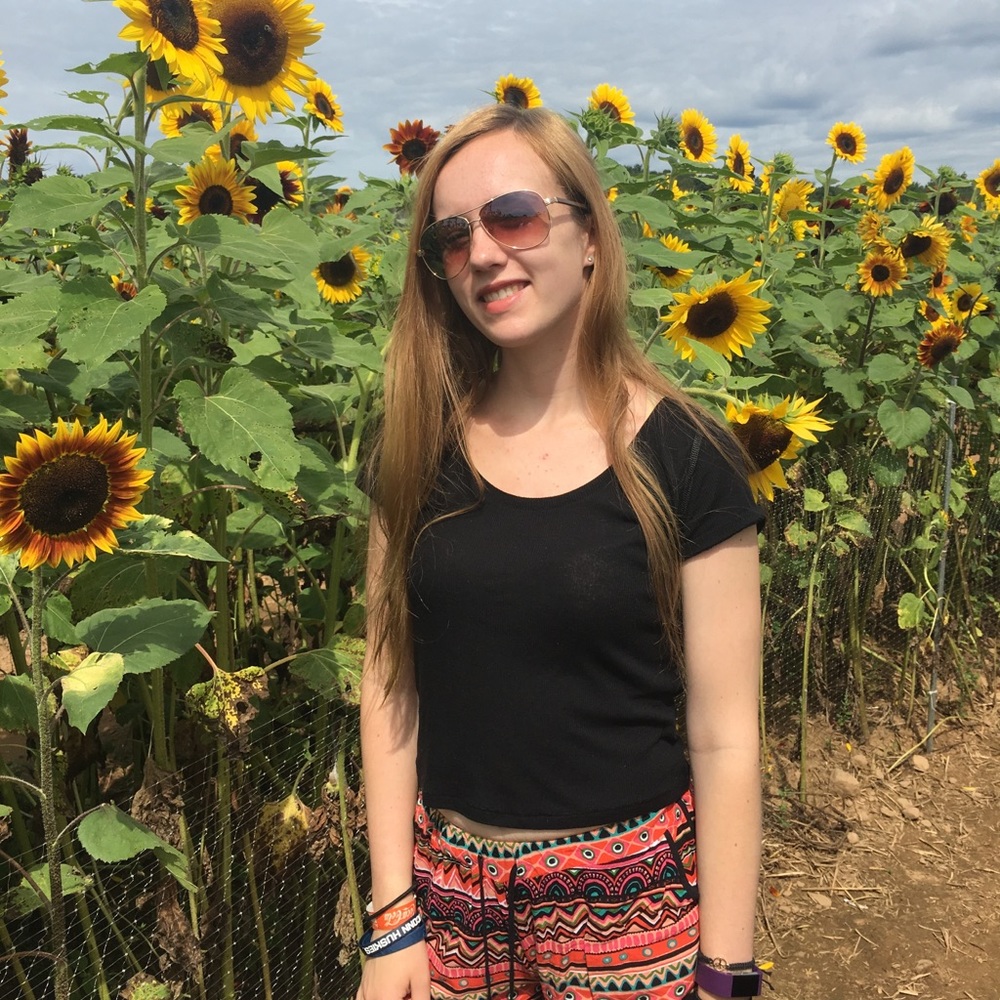 Meet your Posher, Megan